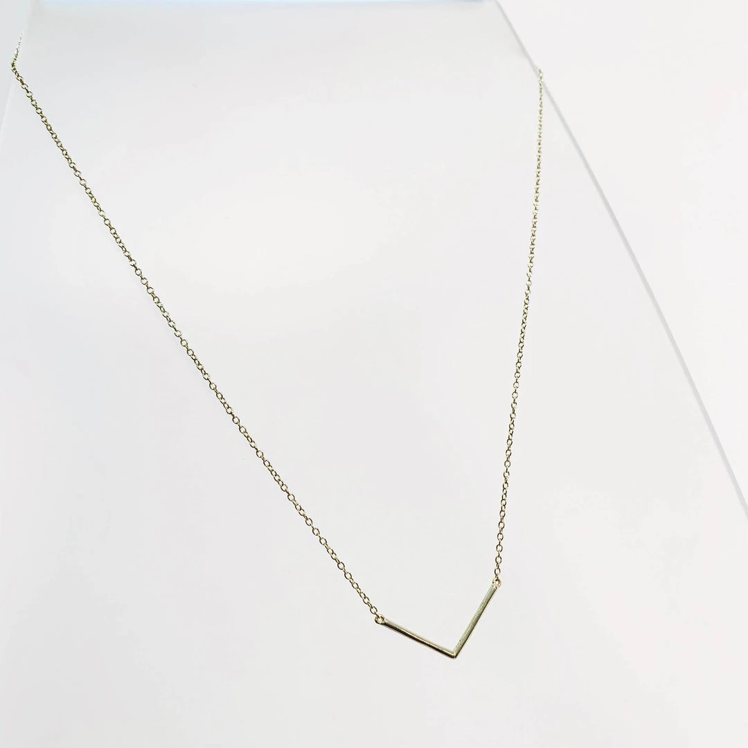 Mary K All Jewellery Gold Open V Necklace