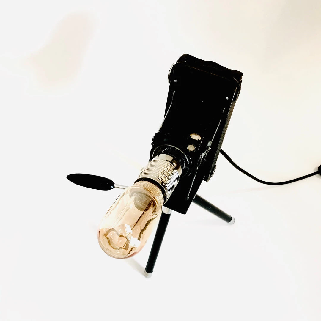 RETRO Lighting Vintage Camera Lamp & Floor Tripod