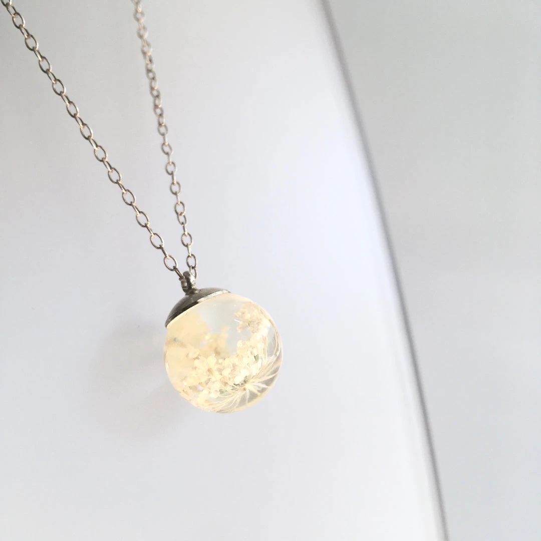 Ruby Robin All Jewellery QUEEN ANNES LACE Pendant Necklace