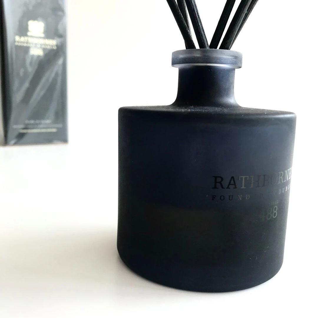 Rathbornes 1488 DUBLIN DUSK - Reed Diffuser - Smoked Oud + Ozonic Accords - Made In Ireland